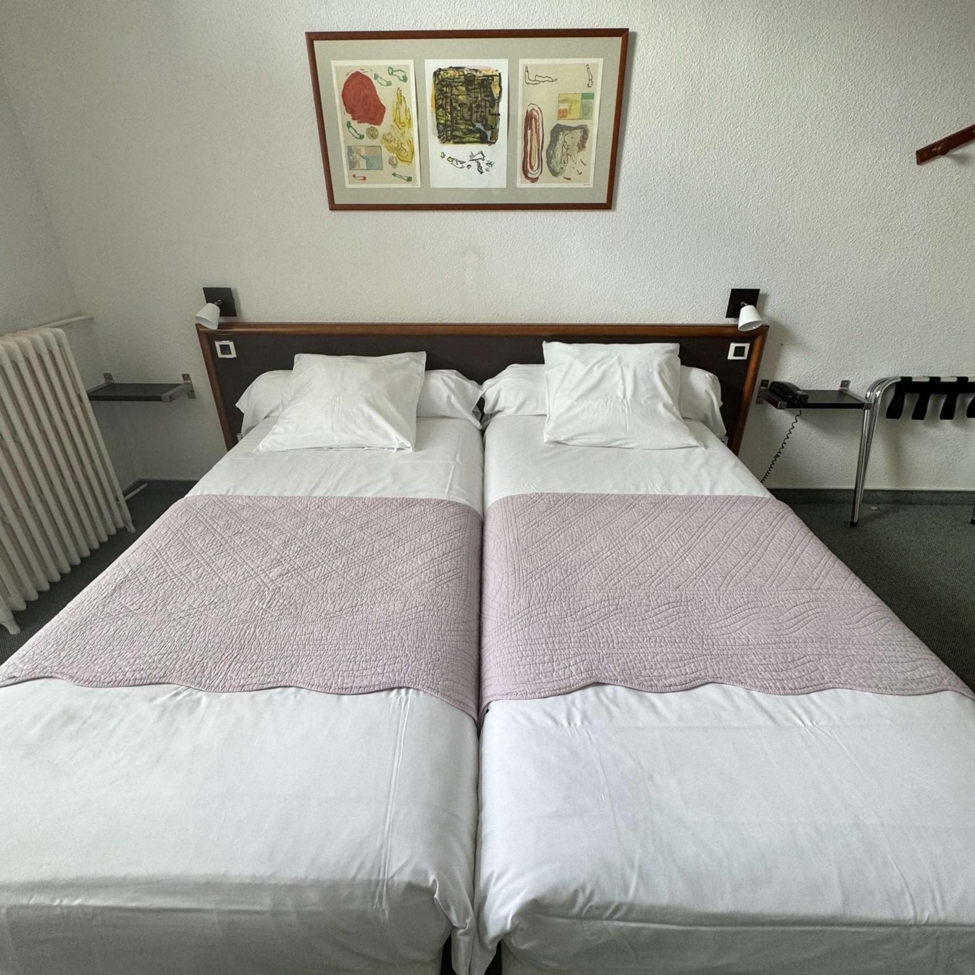 Bagnoles de l'Orne Normandie Brit Hotel Confort Bagnoles Normandie מראה חיצוני תמונה